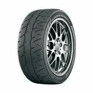 Yokohama AD09 245/40R20