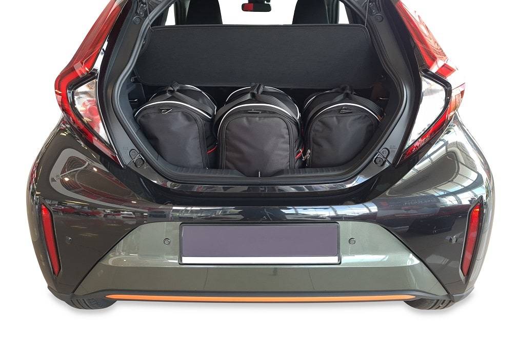 Billede af TOYOTA AYGO X 2022+ CAR BAGS SET 3 PCS hos Dækbutikken - Dæk og Fælge
